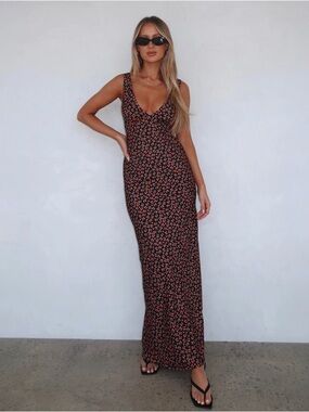 NWT White Fox Lover Girl Maxi Dress - Red Rose
